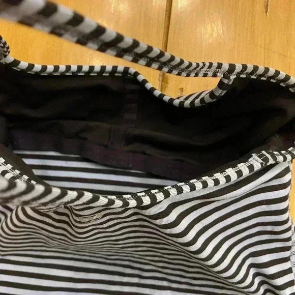 Lululemon Women’s Long Tank Top Racerback Straps Striped Black White 4 - Picture 9 of 11